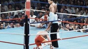 Ali derrotó al belga Jean-Pierre Coopman el 20 de febrero de 1976, en San Juan, Puerto Rico.