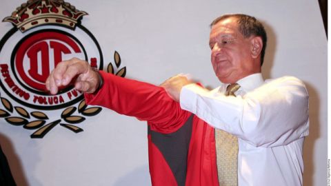 Enrique Meza ve bien la dupla Cruyff-Van´t Schip en Chivas.