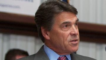 El Gobernador de Texas Rick Perry, el año pasado insinuó la posibilidad de secesión, pero dijo ayer que él no apoya la idea de una separación.