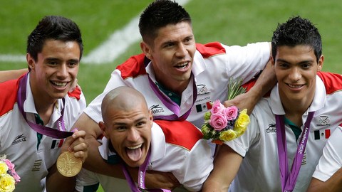 México, oro en fútbol olímpico. Premio Nacional del Deporte 2012.