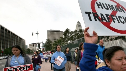 Diversas organizaciones han pedido a las autoridades que hagan más para detener esa inhumana práctica.