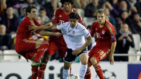 Bayern y Valencia empatan y ambos clasifican a octavos en la Champions.