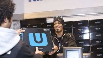 Este domingo las tiendas se llenaron de consumidores en busca del nuevo Wii U.