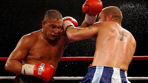 Héctor “Macho” Camacho nunca fue "noqueado" en el ring, por lo que sus seguidores tienen fe de que mejore.