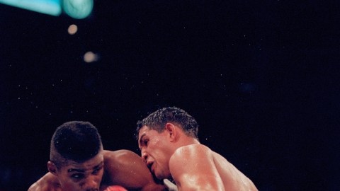 El histórico combate entre Tito Trinidad (izquierda) y Héctor "Macho" Camacho celebrado en Las Vegas, Nevada. Ganó Tito por decisión.