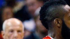 Kevin Durant empató su récord de temporada con 37 puntos.