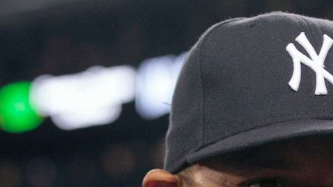 Marianito Rivera y los Yankees pactan por $10 millones, por un año más en la 'gran carpa'.