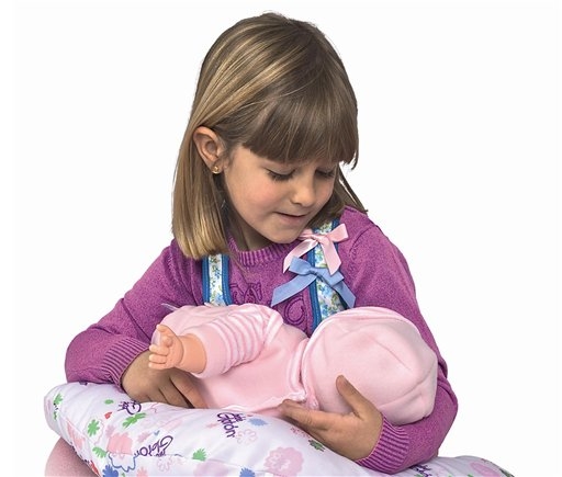 La Breast Milk Baby no es el juguete ideal a juicio de algunos padres; otros la ven como educativa.