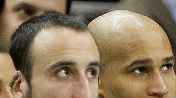 La NBA multa a los Spurs por alinear reservas. En la foto, las estrellas Tim Duncan, Tony Parker y Manu Ginobilli.