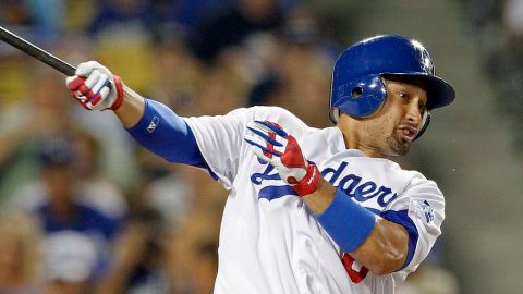 Según AP, el jardinero Shane Victorino firmaría con los Medias Rojas de Boston por $39 millones.