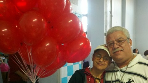 José Soto y Norma Pérez  enfrentan el VIH con mente positiva y reciben ayuda del programa Positive Living de la organización BronxWorks.