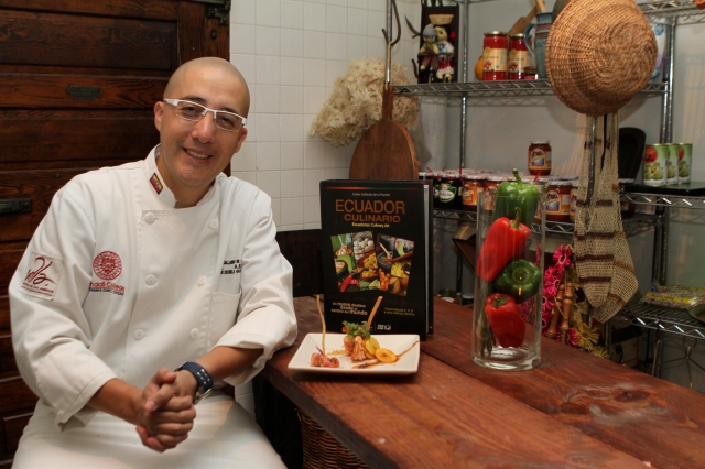 El chef Carlos Gallardo dirige el proyecto  de estudio y promoción 'Rescate de los Sabores Tradicionales del Ecuador'.