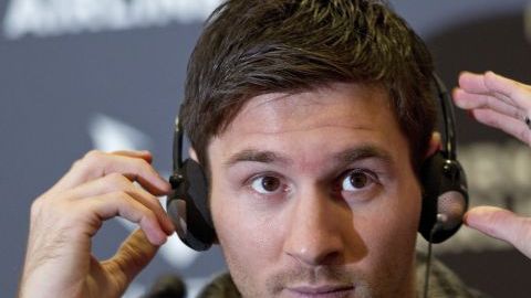 Con todo y dolor, ayer Leonel Messi se esforzó en intentar el gol antes de caer al piso adolorido. Así lo contó hoy en conferencia de prensa donde lució optimista.