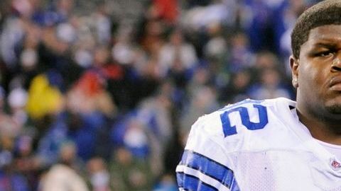 Josh Brent de los Dallas Cowboys es acusado por lhomicidio involuntario de su compañero Jerry Brown.