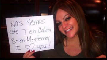Imagen de Jenni Rivera en que la cantautora invitaba a sus fans a acudir el sábado a su recital en Monterrey.