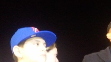 Juan Rivera durante la conferencia de prensa ofrecida frente a la casa de la familia de Jenni Rivera en Lakewood, California.