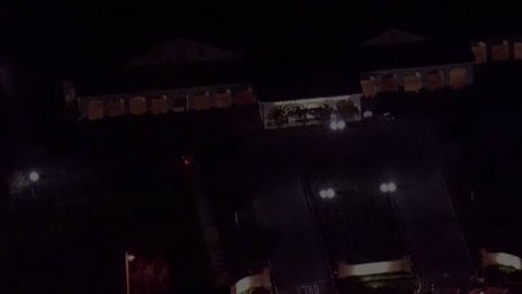 Anoche llegaron los restos de Jenni Rivera al cementerio de Long Beach, su querido "Playa Larga".