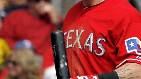 Josh Hamilton cambia a los Rangers de Texas por los Angelinos.