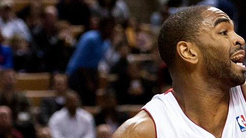 Los Raptors vencieron 95-74 a Mavericks.