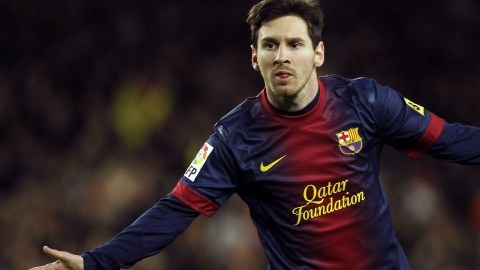 El argentino del   Barcelona, Leo Messi, celebra  el tercer gol de su equipo ante el Atlético de Madrid, que cayó goleado por 4-1.