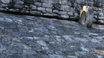 El Smithsonian y el INAH, publican página electrónica sobre el calendario maya.