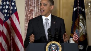 Obama apunta que ha propuesto al Congreso la prohibición de la venta de armas de tipo militar y de los cargadores de alta capacidad.