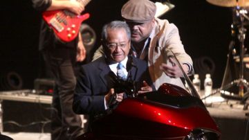 México y Cuba se unen con los compositores Manzanero y Céspedes en el espectáculo "Armando un Pancho".