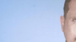 “Papitwo” de Bosé cuenta con la colaboración de Alejandro Sanz, Pablo Alborán y Juan Luis Guerra, entre otros cantantes.