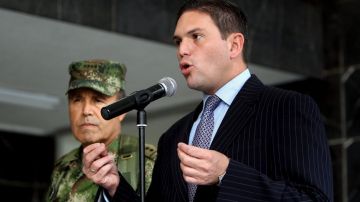 FARC y ELN tienen menos de 10.000 hombres, según ministro de Defensa Colombia