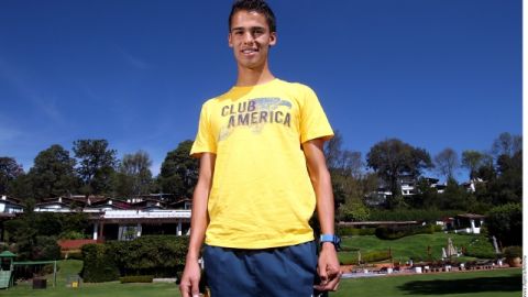 El juvenil Diego Reyes, defensa de las Águilas.