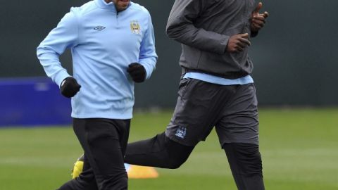 Carlos Tévez anota cada vez menos en la Liga Premier.