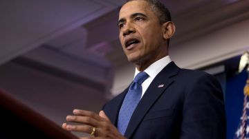 El presidente Obama se muestra "moderadamente optimista" en lograr acuerdo para evitar abismo fiscal.