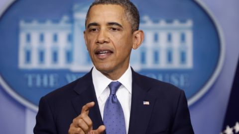 El presidente Barack Obama habla con los reporteros después de la reunión con miembros del Congreso en la Casa Blanca, ayer.
