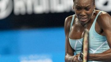 Venus Williams jugó apática antes de recuperarse