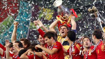 España el campeón mundial y bicampeón de  Europa y va por más en este nuevo año. La selección afina su escuadra para poder seguir en la cima.