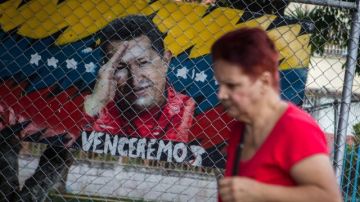 Los venezolanos siguen atentos la información sobre la salud del presidente Hugo Chávez.