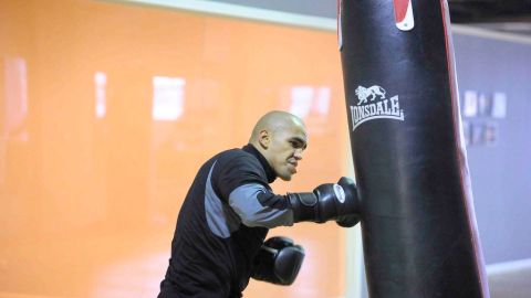Carlos “King” Molina, (20-5),  de Pátzcuaro, Michoacán, enfrentará al ex campeón mundial Cory Spinks por el derecho a disputar un título.