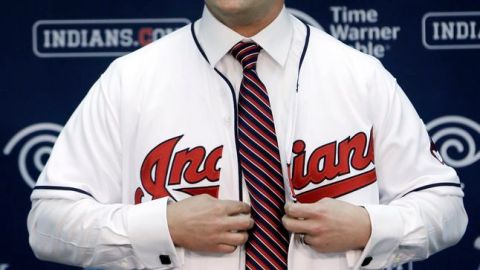 El estelar jardinero Nick Swisher firmó un contrato por 56 mdd con Indians