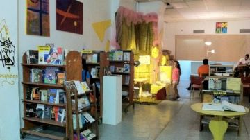 Librería comunitaria logra recaudar suficientes fondos para reabrir en el barrio de Washington Heights.