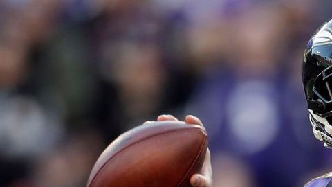 El quarterback de Ravens, Joe Flacco, fue pieza clave en el triunfo sobre Colts