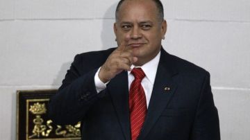 El presidente de la Asamblea Nacional venezolana, Diosdado Cabello, insistió una vez más en que él no recibirá la Jefatura de Estado porque no se cumplen los criterios que establece la carta magna para ese supuesto.