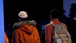 Modelos en Londres lucen ropa de la cadena de tiendas Topman, que abrirá nuevas tiendas en Los Ángeles este año.