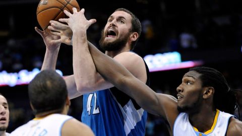 Kevin Love, el astro de los Timberwolves, de fracturó la mano derecha