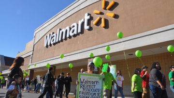 Legisladores de EE.UU. revelan pruebas de sobornos de Walmart en México.