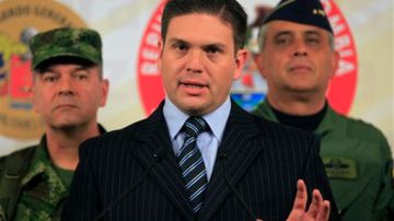 Descarta gobierno colombiano tregua bilateral propuesta por FARC, así lo anunció el ministro de Defensa Juan Carlos Pinzón.
