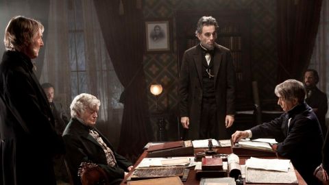 La entrega de los Globos de Oro cumple 70 años y lo celebra con dos claras favoritas: "Lincoln" y "Homeland".
