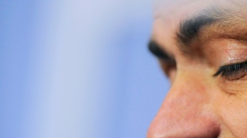 Mourinho reac-ciona al final del juego.