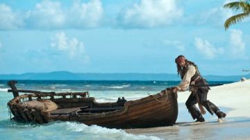 Una productora ya encargó el guión al escritor Jeff Nathanson, para la quinta parte de la película "Piratas del Caribe".