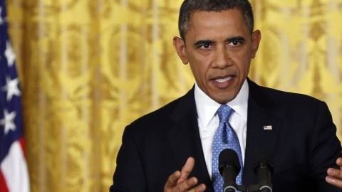 Obama aseguró que la tarea de reducir el déficit no se consigue únicamente a través de recortes al gasto público.
