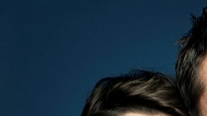 Anne Hathaway y Hugh Jackman en una fotografía promocional de  'Los Miserables', una adaptación de la novela de Víctor Hugo.